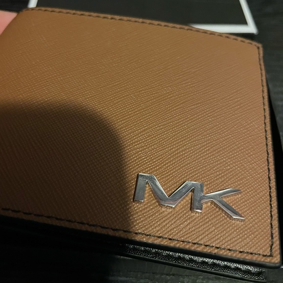 Michael Kors Jetset Bifold Men’s Wallet NWT - Picture 3 of 7